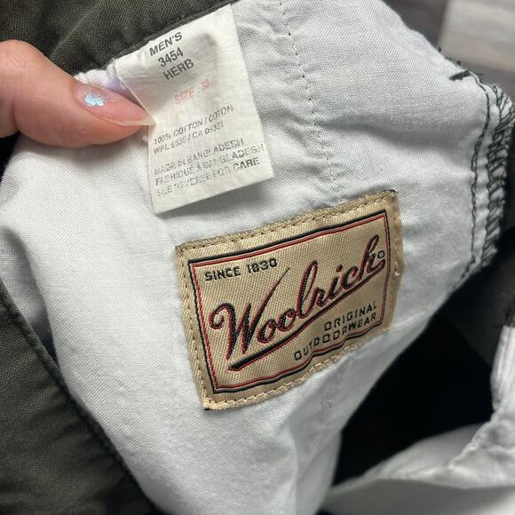 Vintage 90s Y2K Woolrich Herb Green Mens 38 Relaxed Fit Pleated Chino Shorts EUC - Picture 3 of 9